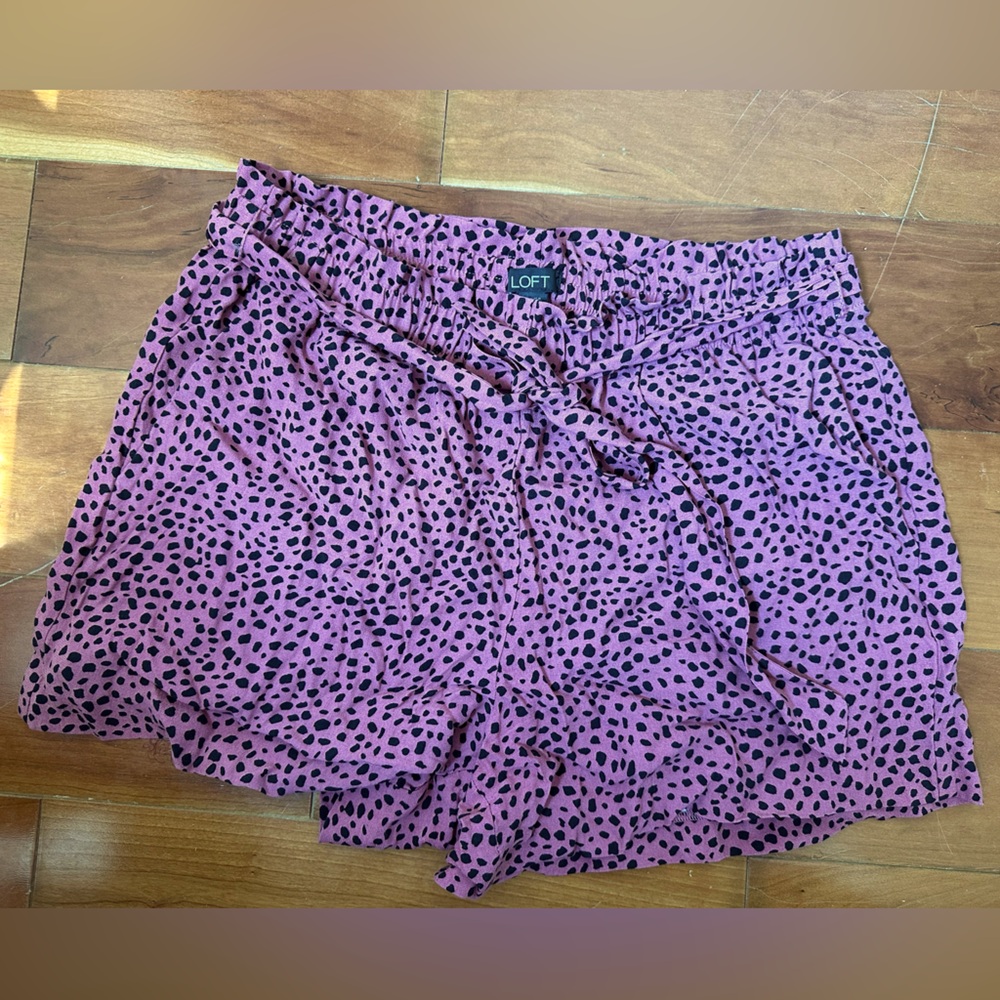 LOFT tie waist shorts